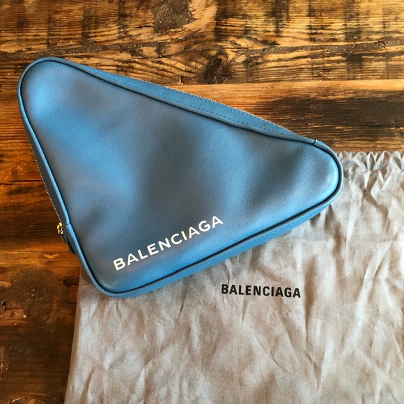 Balenciaga Medium Triangle Clutch Pouch - Picture 2 of 8